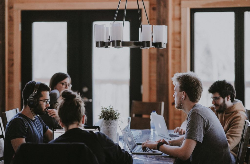 Travail en collectif de freelances